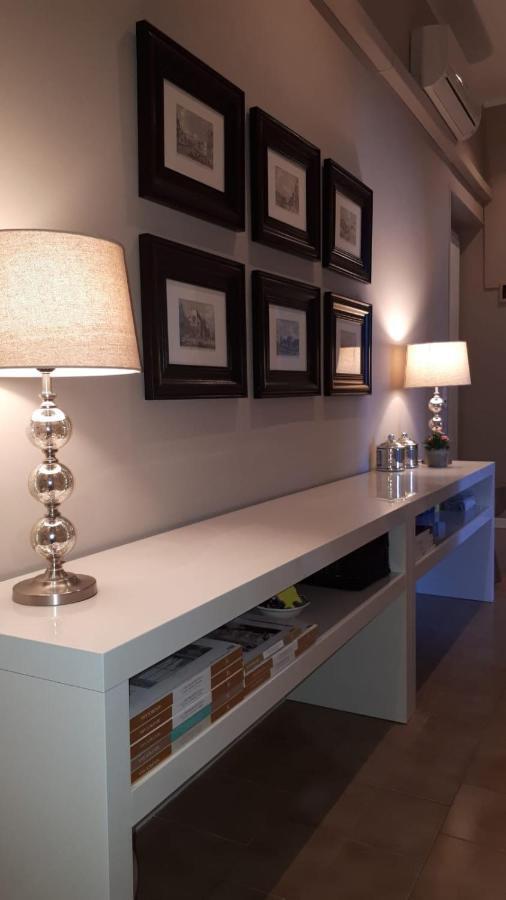 Villa Sul Lago Con Pontile Privato A Brenzone Sul Garda - Unique And Exclusive エクステリア 写真